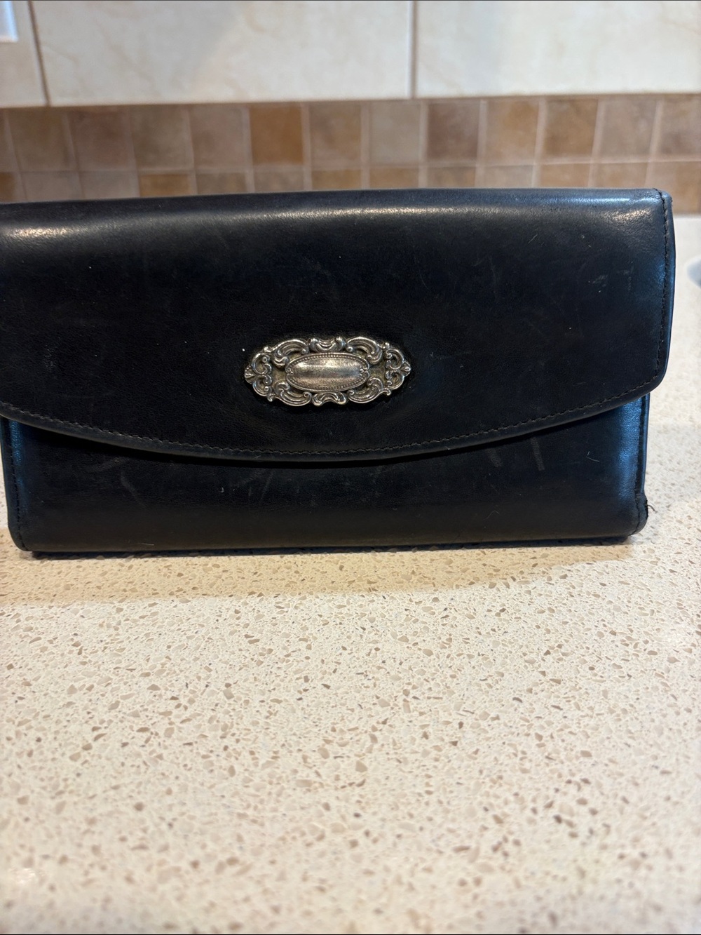 Fossil Vintage Classic Black Leather Women's Wallet with Ornate Silver Plaque